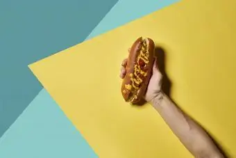 hotdog tradițional