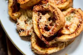 Cheesy Wors Ontbyt Pinwheel