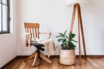 Krzesło biurowe z antycznego drewna