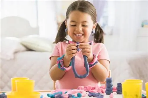 14 prettige sensoriese aktiwiteite vir kinders wat hulle in die geheim sal help om te leer