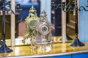 Antikni srebrni kaminski sat