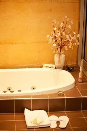 Жапон ванна бөлмесінің дизайнының 7 негізгі элементтері