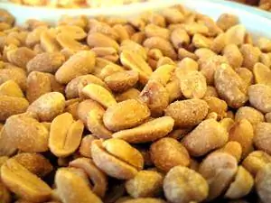 Mentega Kacang Diperbuat daripada Resipi Kacang Mentah & Tips