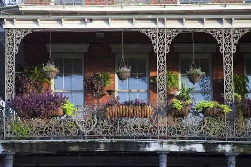 5 možností krásného francouzského venkovského balkonu