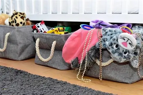 12 умных идей для хранения вещей под кроватью, чтобы создать спальню без беспорядка
