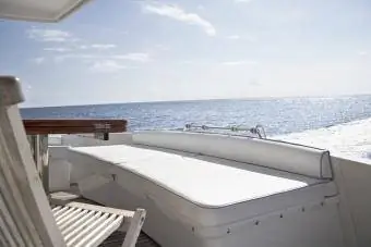 sedilje stoli vinyl në kabinën e varkës
