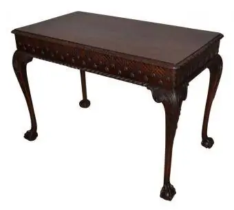 Mahogany Chippendale Style Rooj