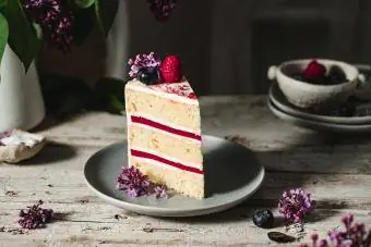 isi kek raspberry