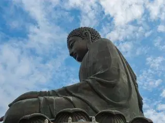 Buddha într-o mănăstire din Hong Kong