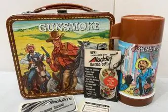 VINTAGE GUNSMOKE LUNCHBOX ԵՎ ԹԵՐՄՈՍ