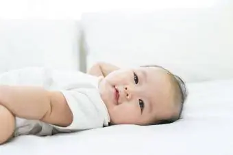 Asyalı bebek