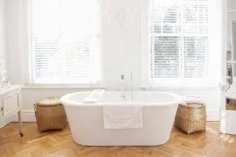 Moderne badekar