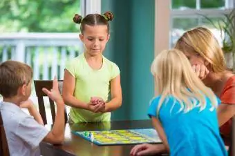 Bordspel spelen met familie