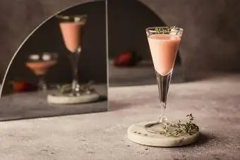 Martini au chocolat et aux framboises Baileys