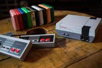 Un mini video classico del NES (Nintendo Entertainment System).