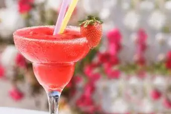 Daiquiri Strawberi Dara Mudah