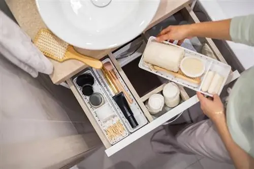 20 idej za shranjevanje pod umivalnikom za shranjevanje potrebščin