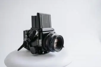 Stredoformátový filmový fotoaparát