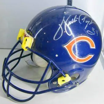 W alter Payton signierte den Football-Helm der Chicago Bears