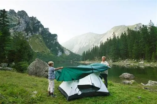 Kā salikt telti kopā: pamati (kā arī noderīgi padomi)