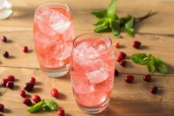 Canlandırıcı Kızılcık Limonlu Limonlu Soda