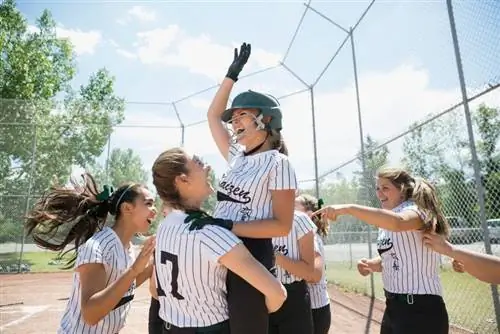 Tại sao thể thao ở trường trung học lại quan trọng? 10 lợi ích cho thanh thiếu niên