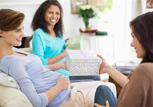 29 πραγματικά προσεγμένα δώρα για έγκυες γυναίκες