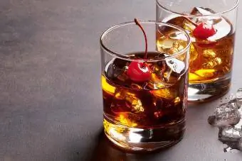 Smoked cherry qub-fashioned cocktails