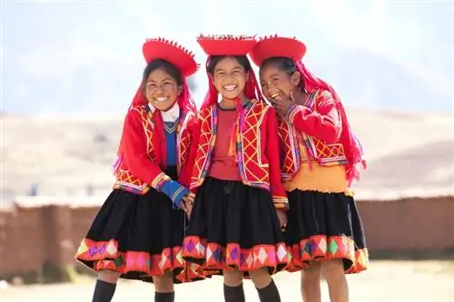 Dünyanın Her Yerinden Kültürlerle Bağlantı Kuracak 25 Ulusal Kostüm