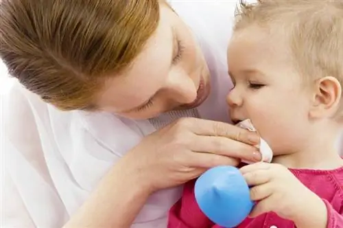 Ursachen für Mundgeruch bei Säuglingen und wann man sich Sorgen machen sollte