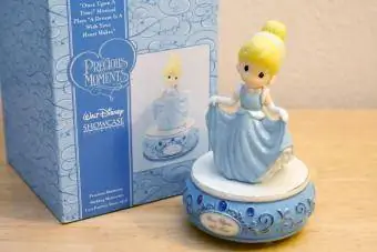 Disney Precious Moments Cinderella მიუზიკლი