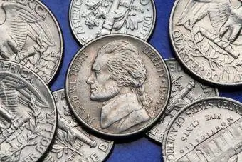 Thomas Jefferson digambarkan pada syiling nikel AS