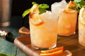 Virgin-Orangen-Mojito-Cocktail