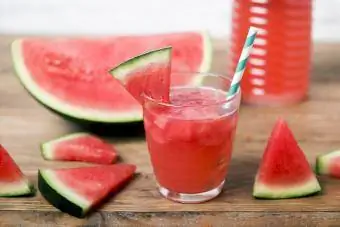 Uppfriskande vattenmelon mocktail