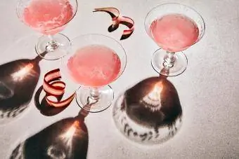 Nonalcoholic Sparkling Cosmopolitan