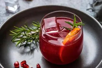 Bakire Narlı Elma Şarabı Mocktail
