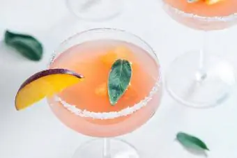Herbstlicher Pfirsich-Cocktail