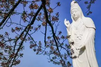 Guanyin-statyn i Funaoka