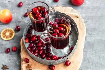 Slow Cooker Cranberry Mulled Wine