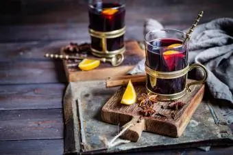 Yavaş Ocaq Alkoqolsuz Mulled Şərab