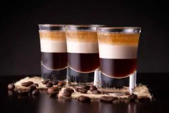 B-52-Schuss-Shooter-Cocktail