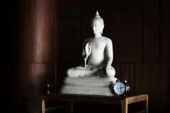 Salas na rebulto ng Buddha