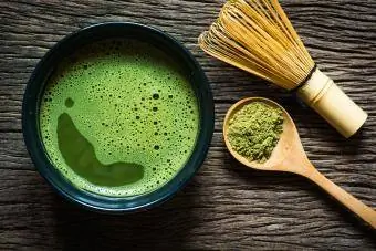 Matcha tshuaj yej rau kev thaj yeeb nyab xeeb thiab tiv thaiv kev ntxhov siab