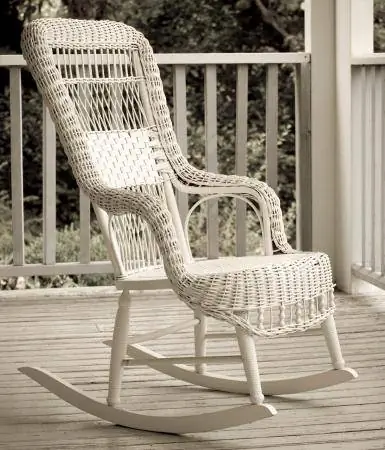 Pletena stolica za ljuljanje