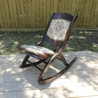 Vintage sklopiva stolica za ljuljanje