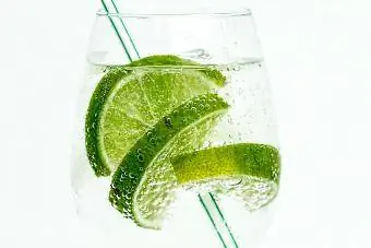 Cocktail ya vodka-soda-chokaa
