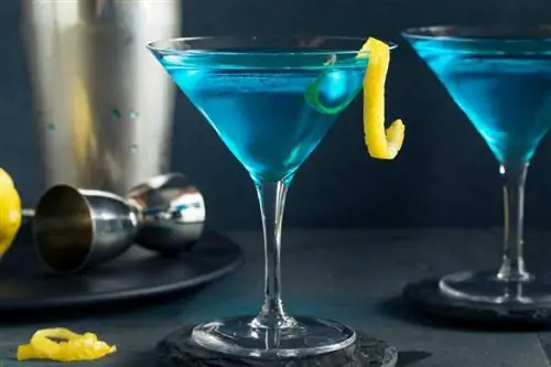 Recept na zářivý modrý ptačí koktejl