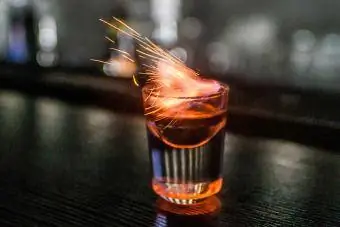 hořící dr pepper shot koktejl