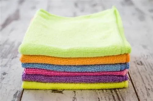 Как да почиствате и дезинфекцирате микрофибърни кърпи