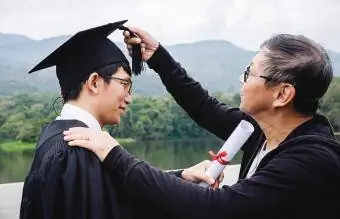 Far Juster Mortarboard Of Son